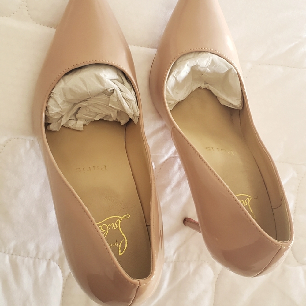 Beige heels